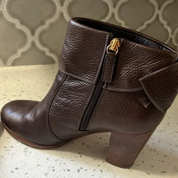 Kate spade 8 leather bow boots